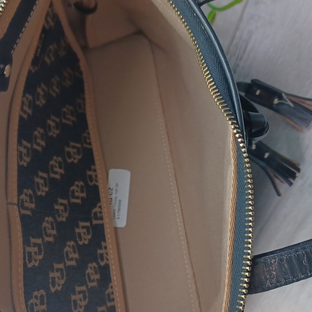 Dooney & Bourke Large Tassel Top Zip NWOT - Picture 10 of 13